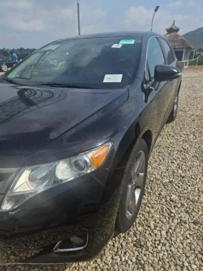 Toyota Venza   - 2014