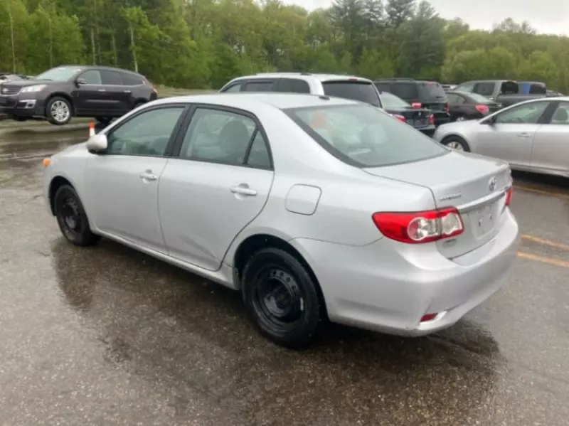 Toyota Corolla   - 2013