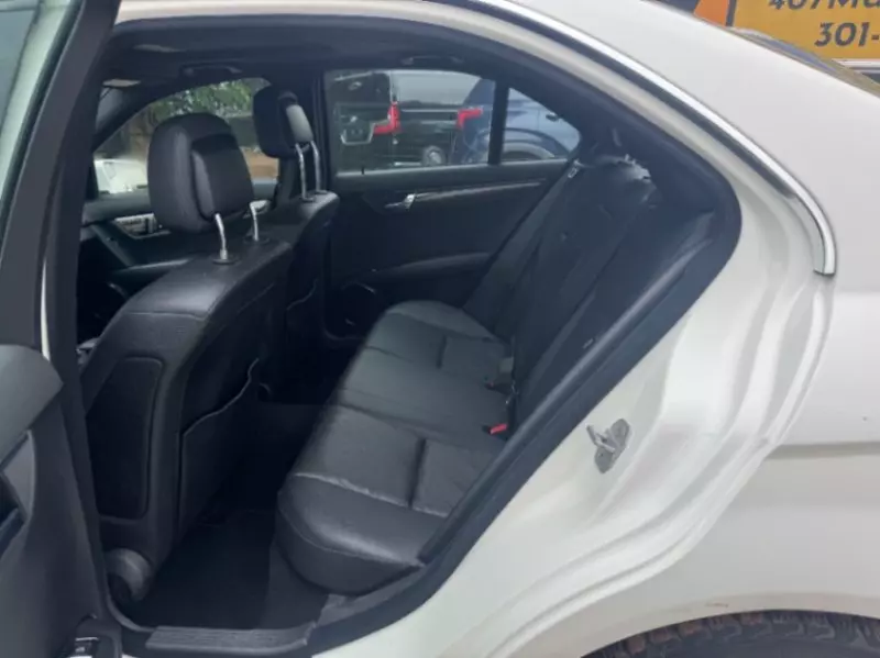 Mercedes-Benz C 300   - 2010