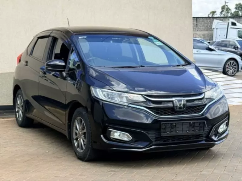Honda Fit Hybrid    - 2018