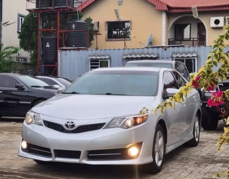 Toyota Camry - 2013