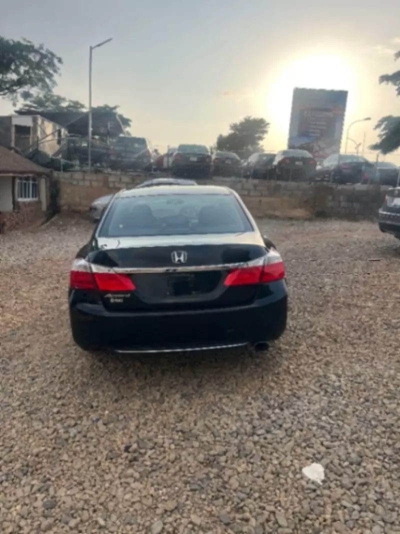 Honda Accord - 2015