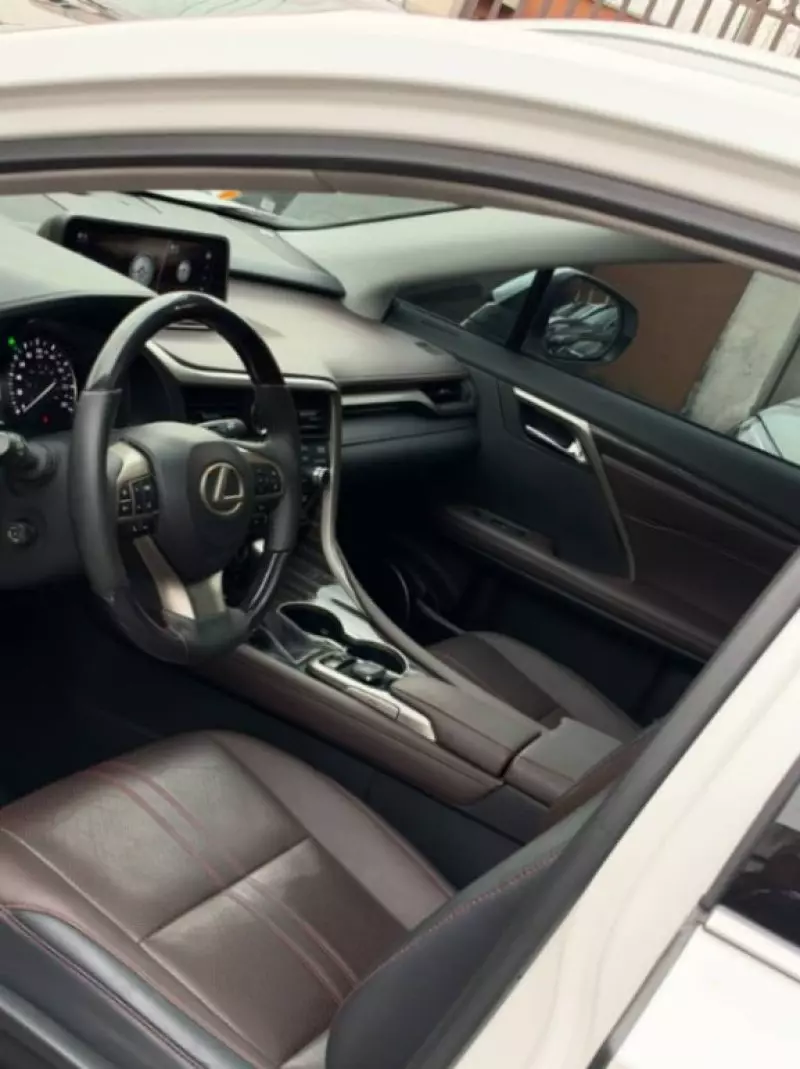 Lexus RX   - 2017