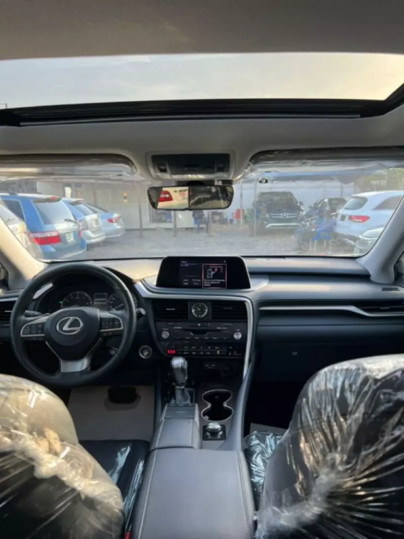 Lexus RX   - 2021
