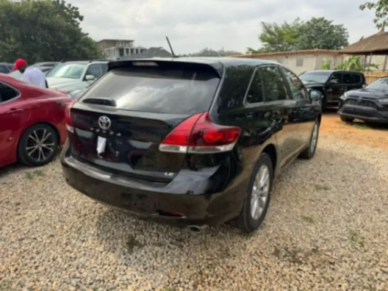 Toyota Venza   - 2013