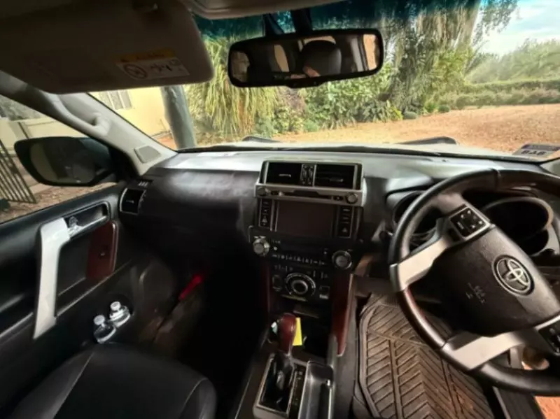 Toyota Landcruiser Prado   - 2015