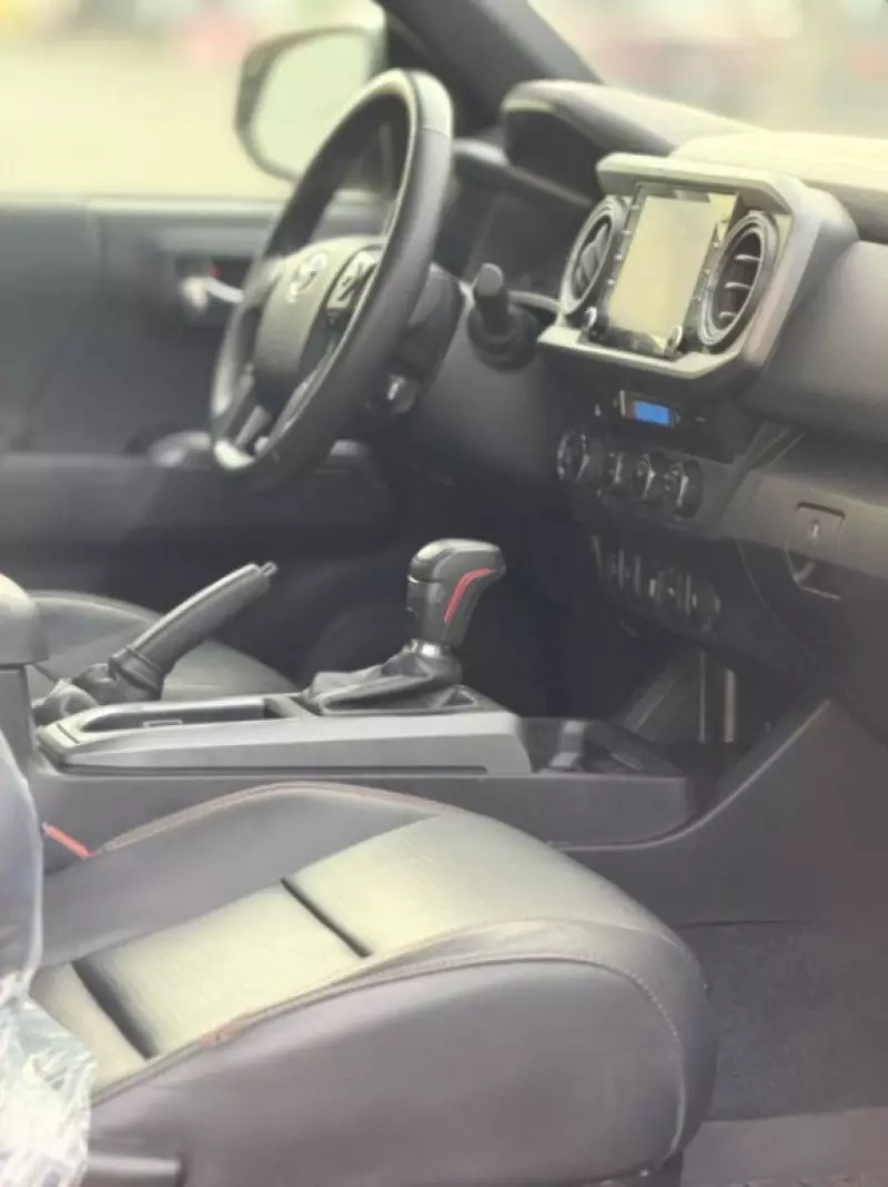 TOYOTA Tacoma   - 2020