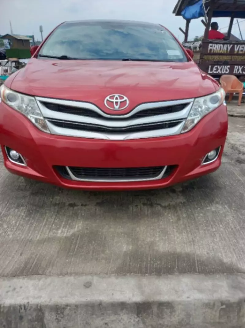 Toyota Venza   - 2010