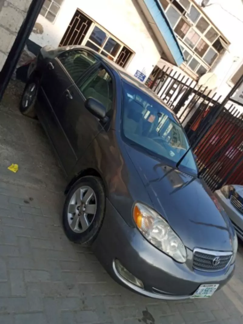 Toyota Corolla   - 2008
