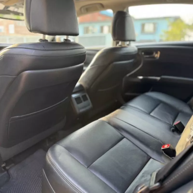 Toyota Avalon   - 2016