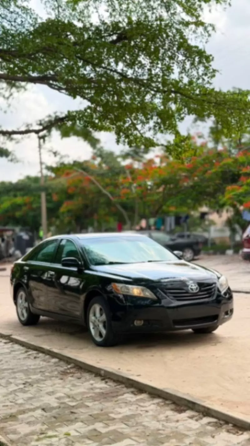 TOYOTA Camry   - 2009