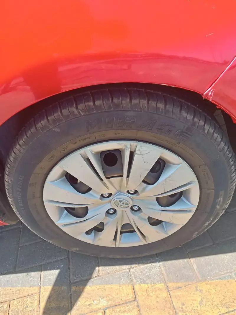 Toyota Vitz   - 2014