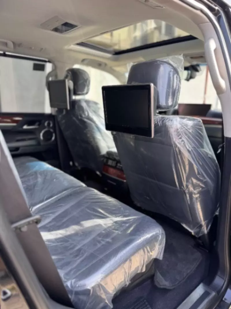 Lexus LX   - 2017