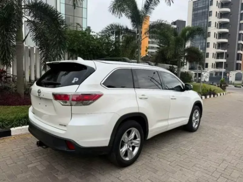 TOYOTA Highlander   - 2014