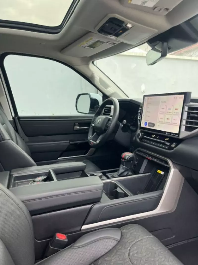 TOYOTA Tundra   - 2026