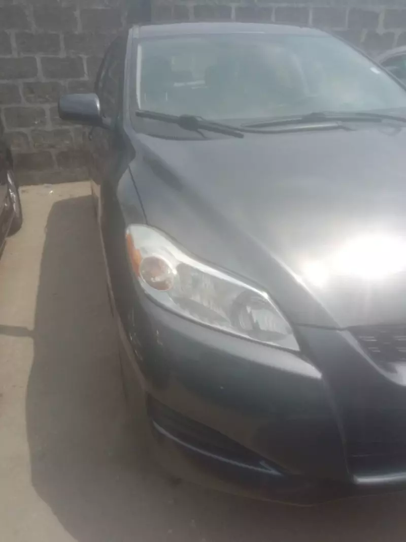 Toyota Matrix   - 2012