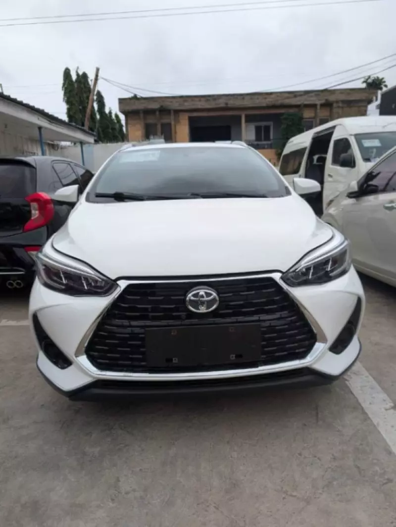 TOYOTA Yaris   - 2022