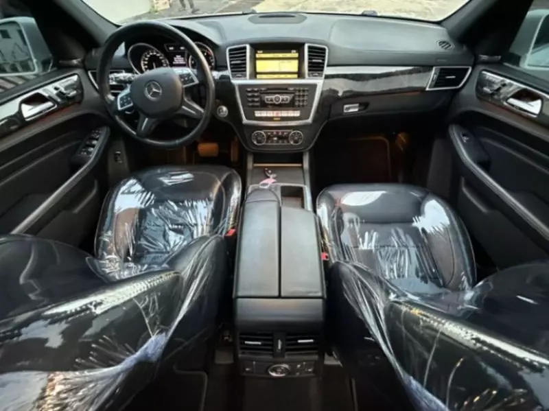 Mercedes-Benz ML-Class   - 2012