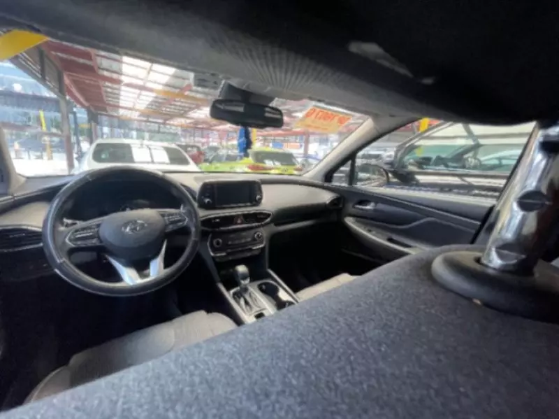 Hyundai Santa Fe   - 2020