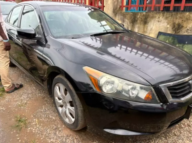 Honda Accord   - 2009