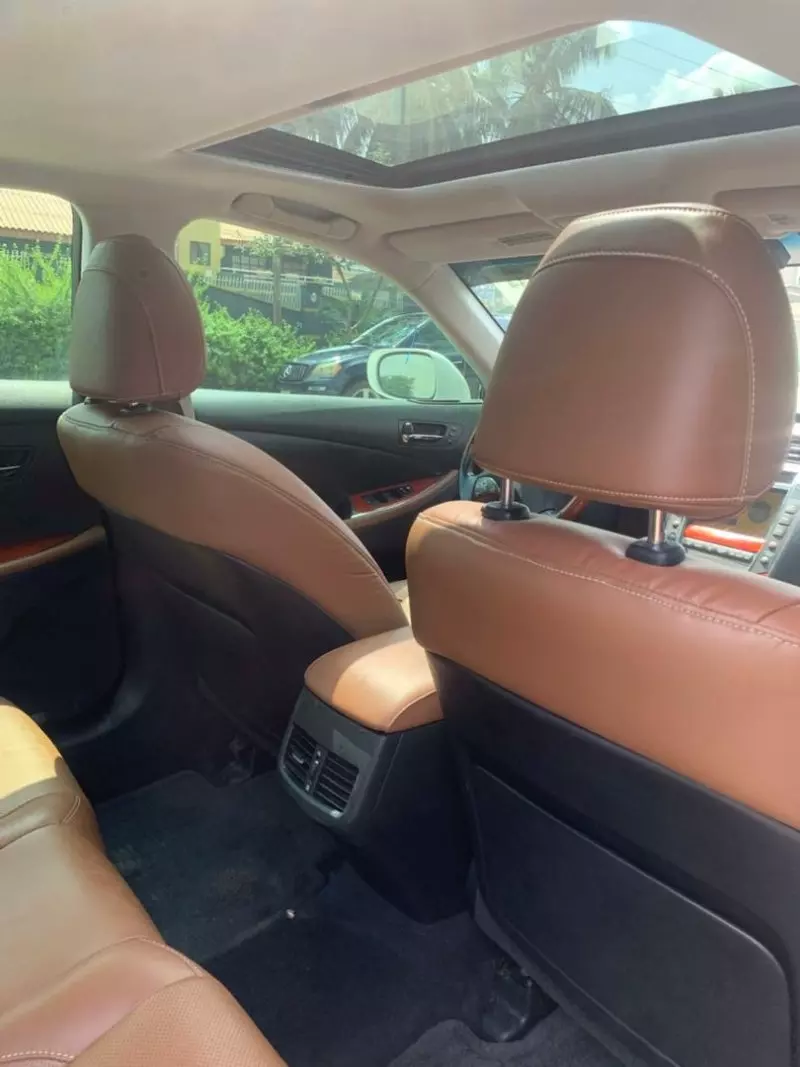 Lexus ES 350   - 2012