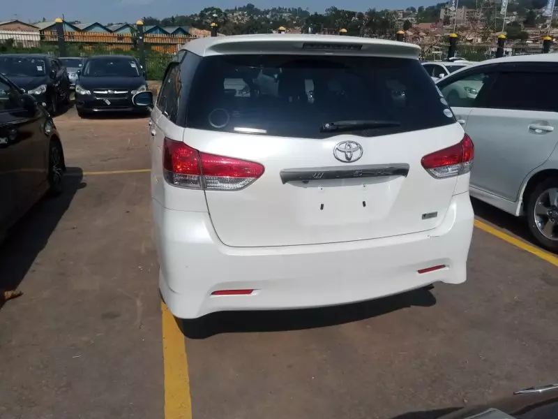 Toyota Wish   - 2012