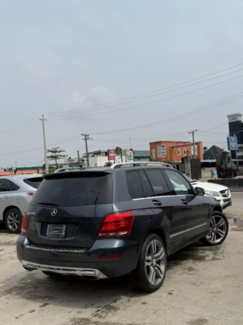 Mercedes-Benz GLK 350   - 2014