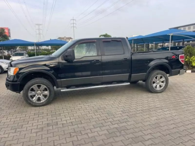 Ford F 150   - 2011