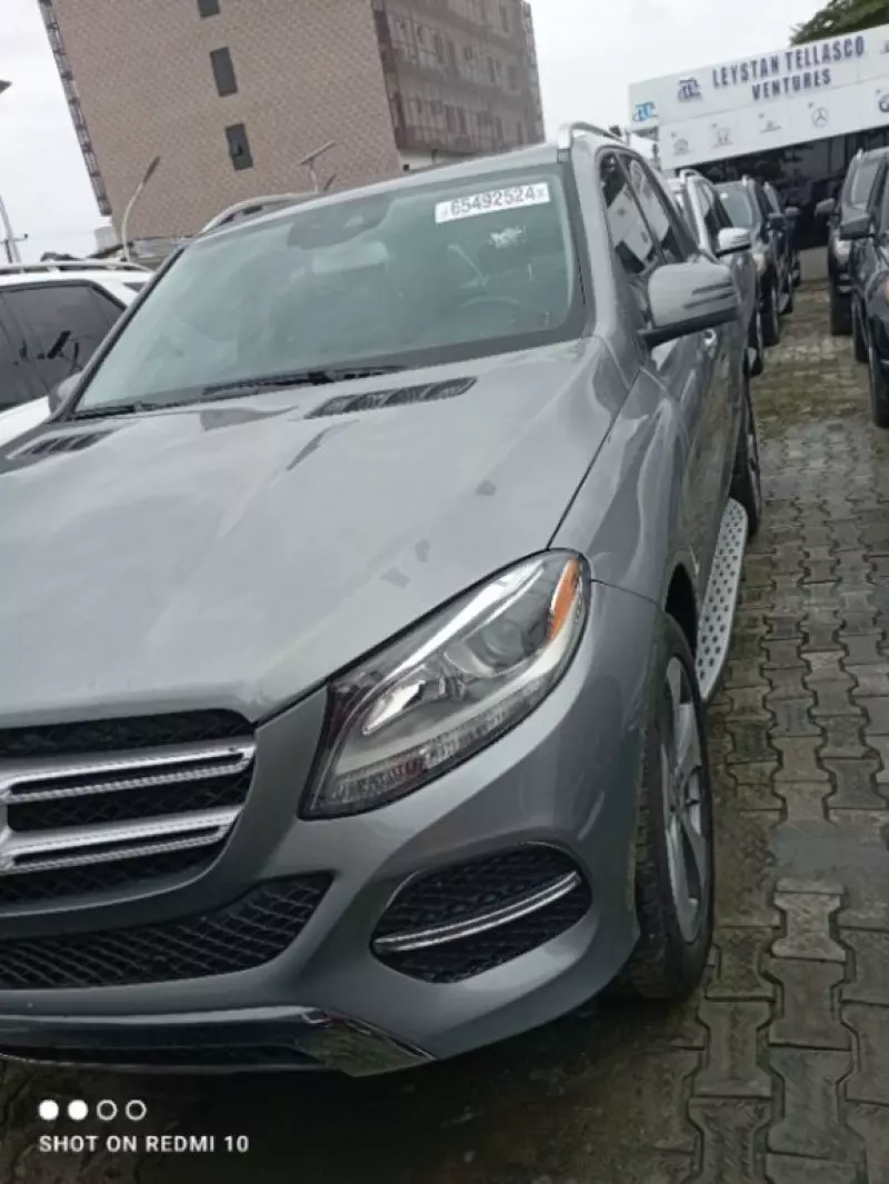 Mercedes-Benz GLE 350 - 2016