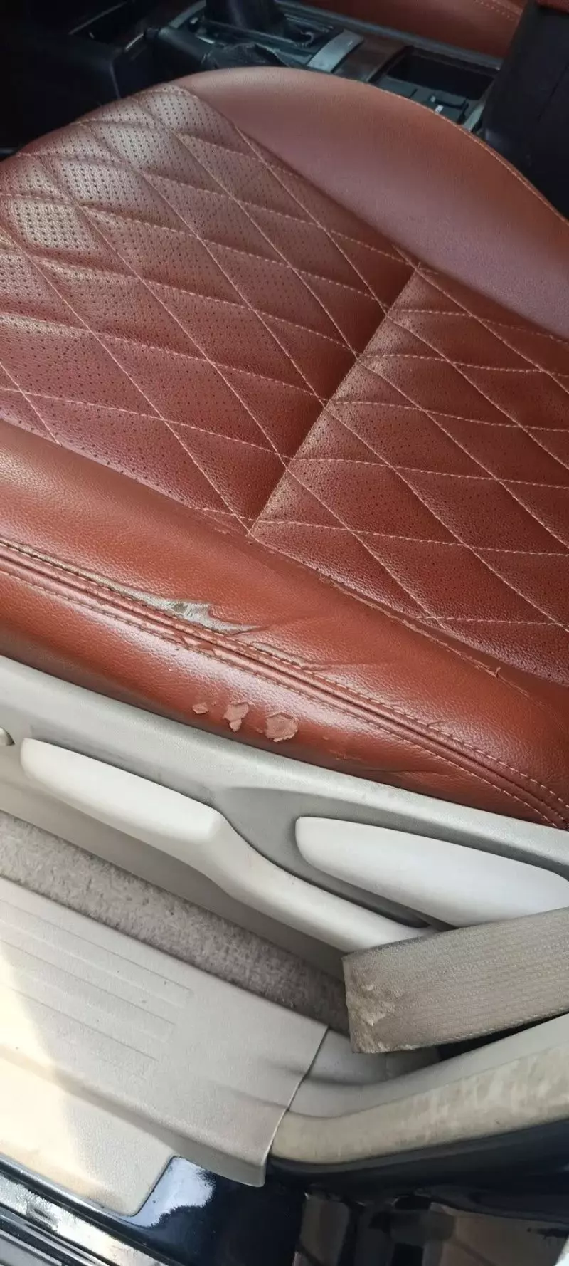 TOYOTA Prado   - 2013