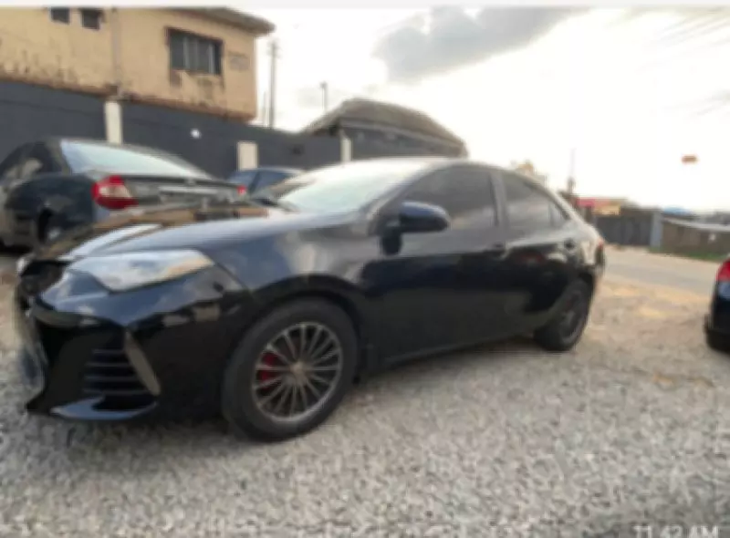 TOYOTA Corolla   - 2015