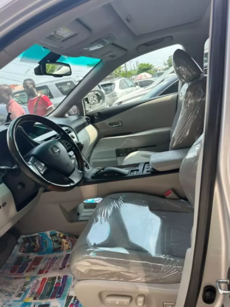Lexus RX   - 2012