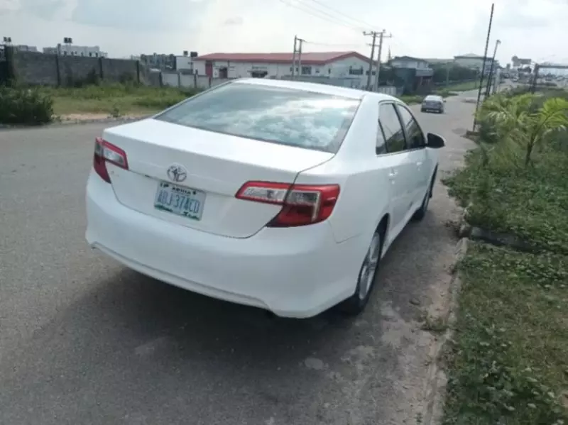 TOYOTA Camry   - 2014