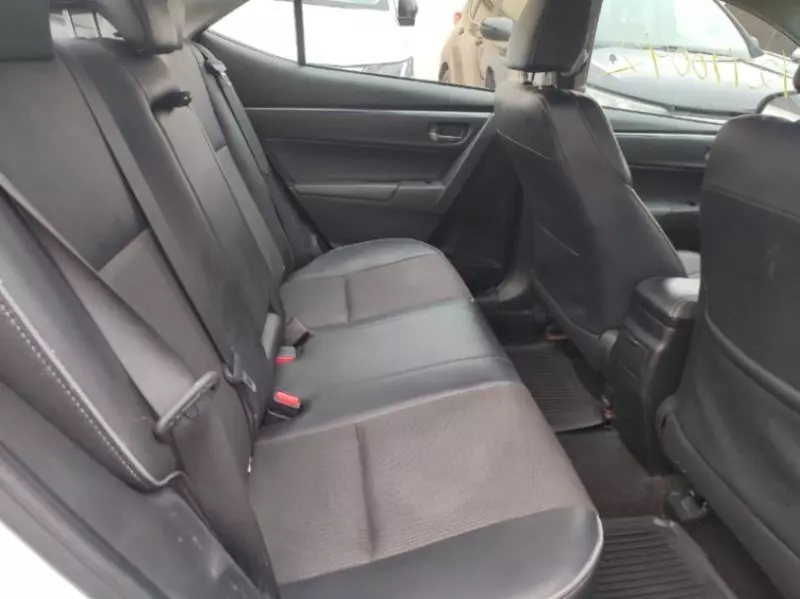Toyota Corolla   - 2016