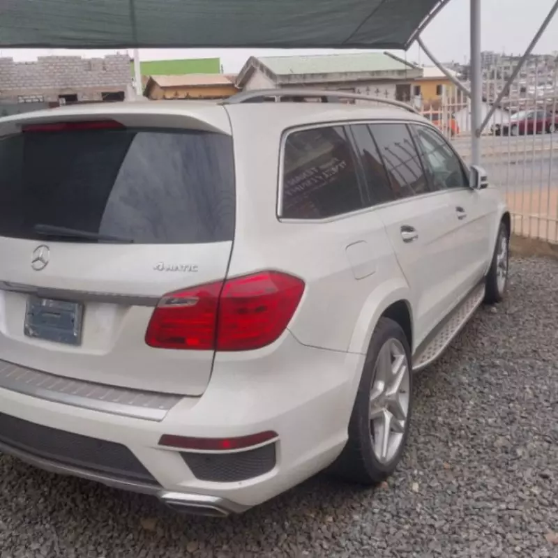 Mercedes-Benz GL 550   - 2024