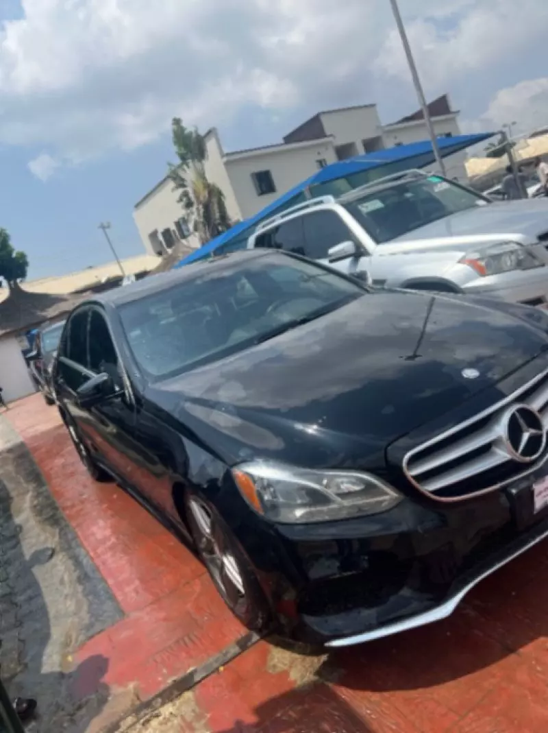 Mercedes-Benz E350   - 2015