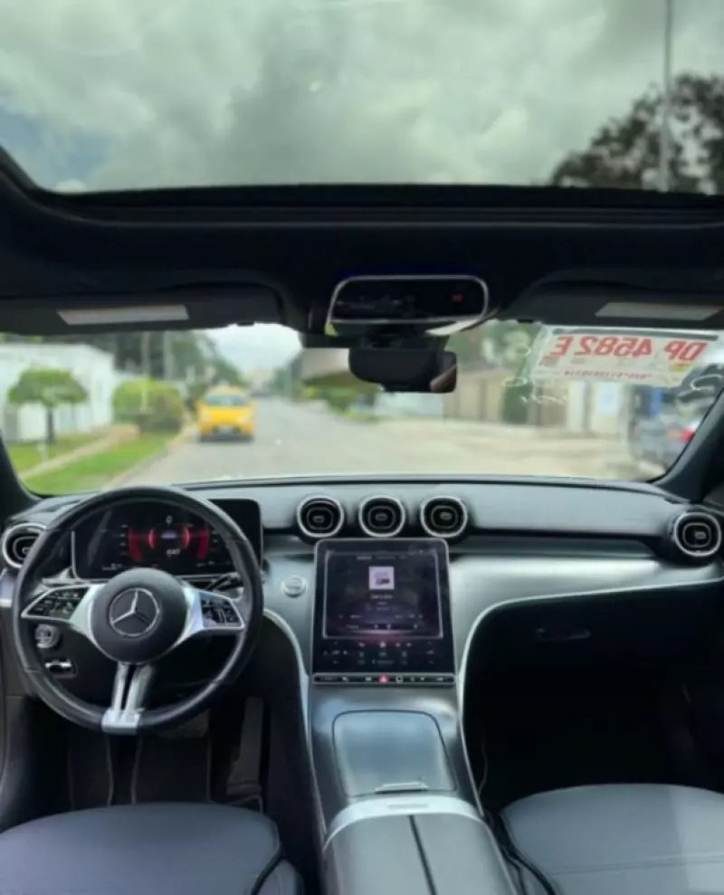 Mercedes-Benz C 300   - 2024