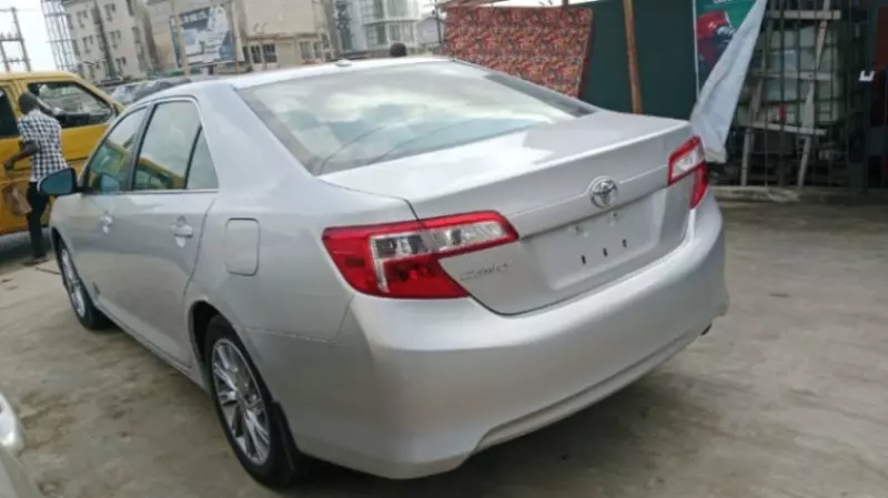 Toyota Camry   - 2012