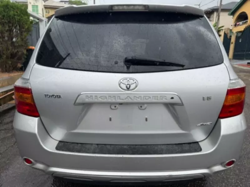 TOYOTA Highlander - 2008