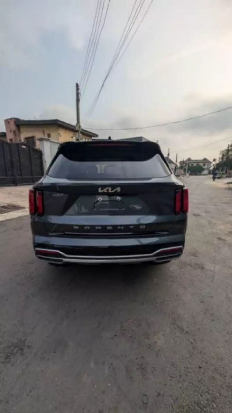 KIA Sorento   - 2022