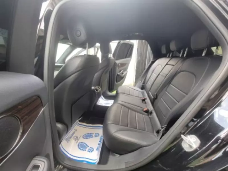 Mercedes-Benz GLC 300   - 2017