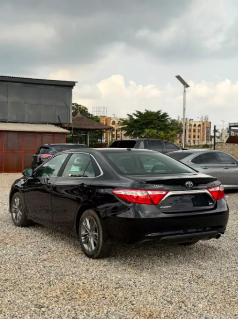 TOYOTA Camry   - 2017