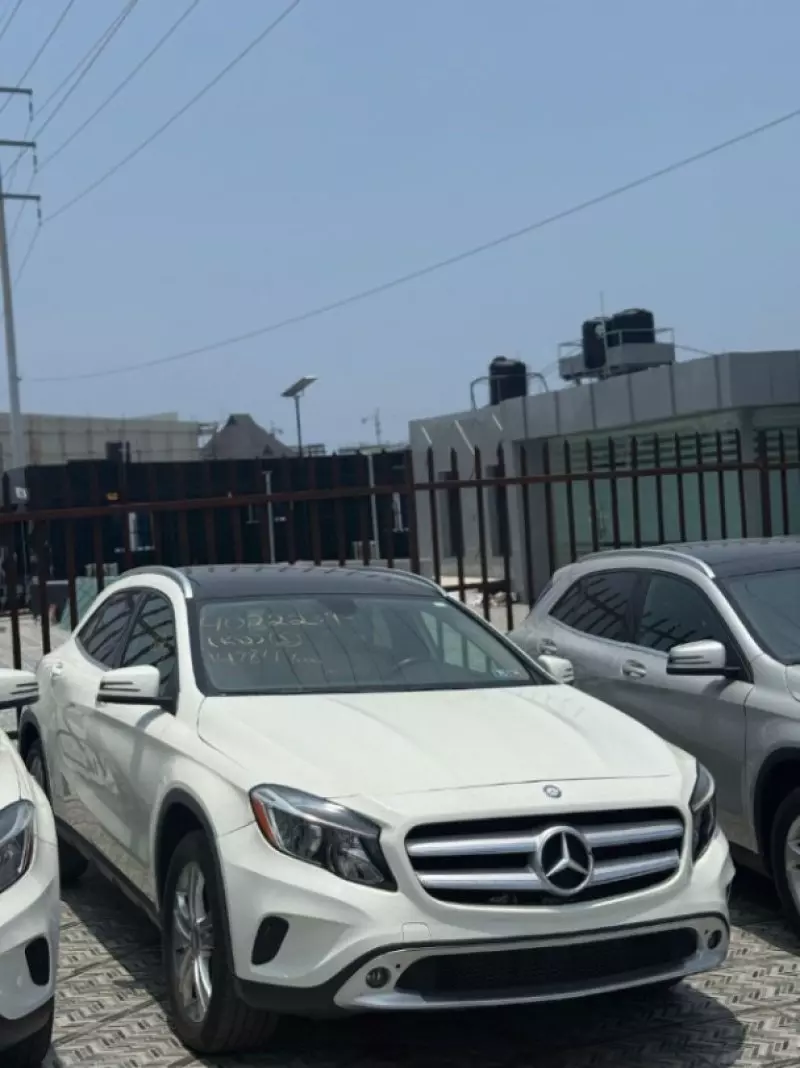 Mercedes-Benz GLA 250   - 2015