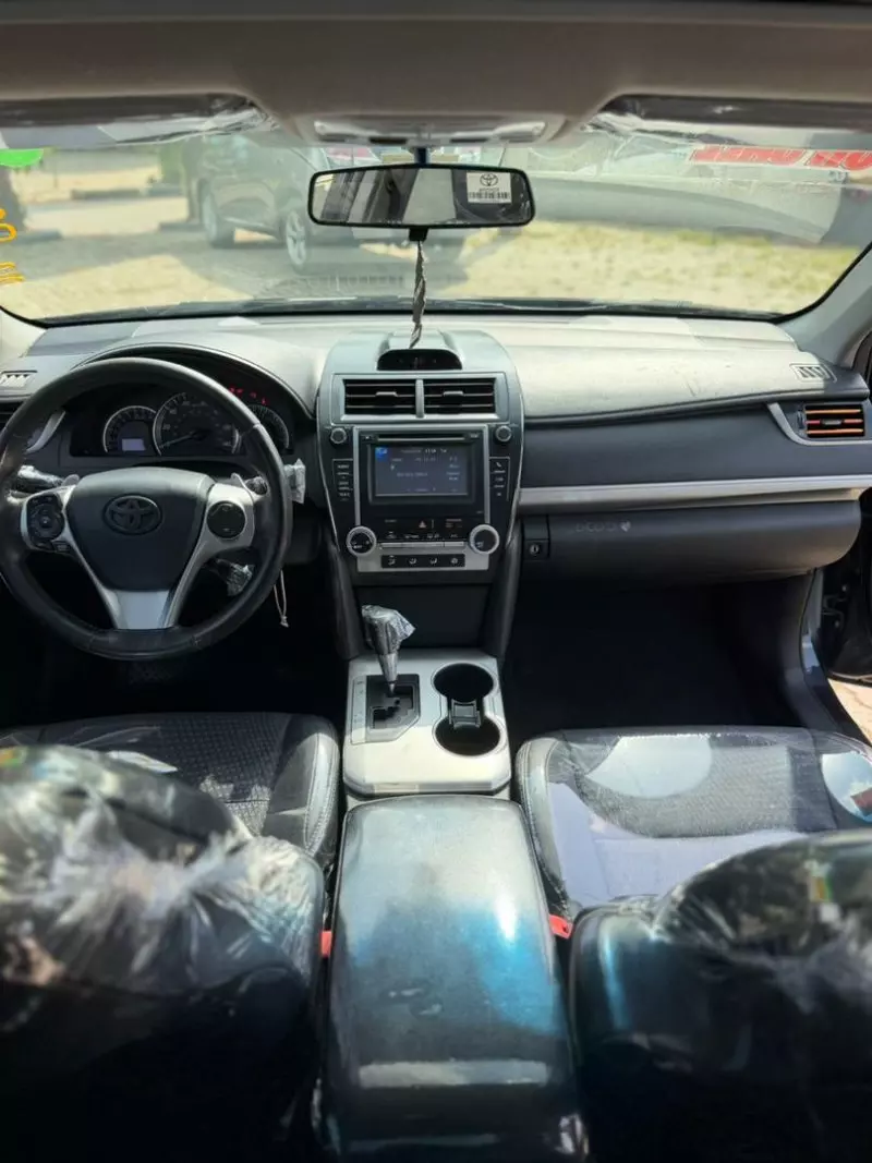 TOYOTA Camry - 2012