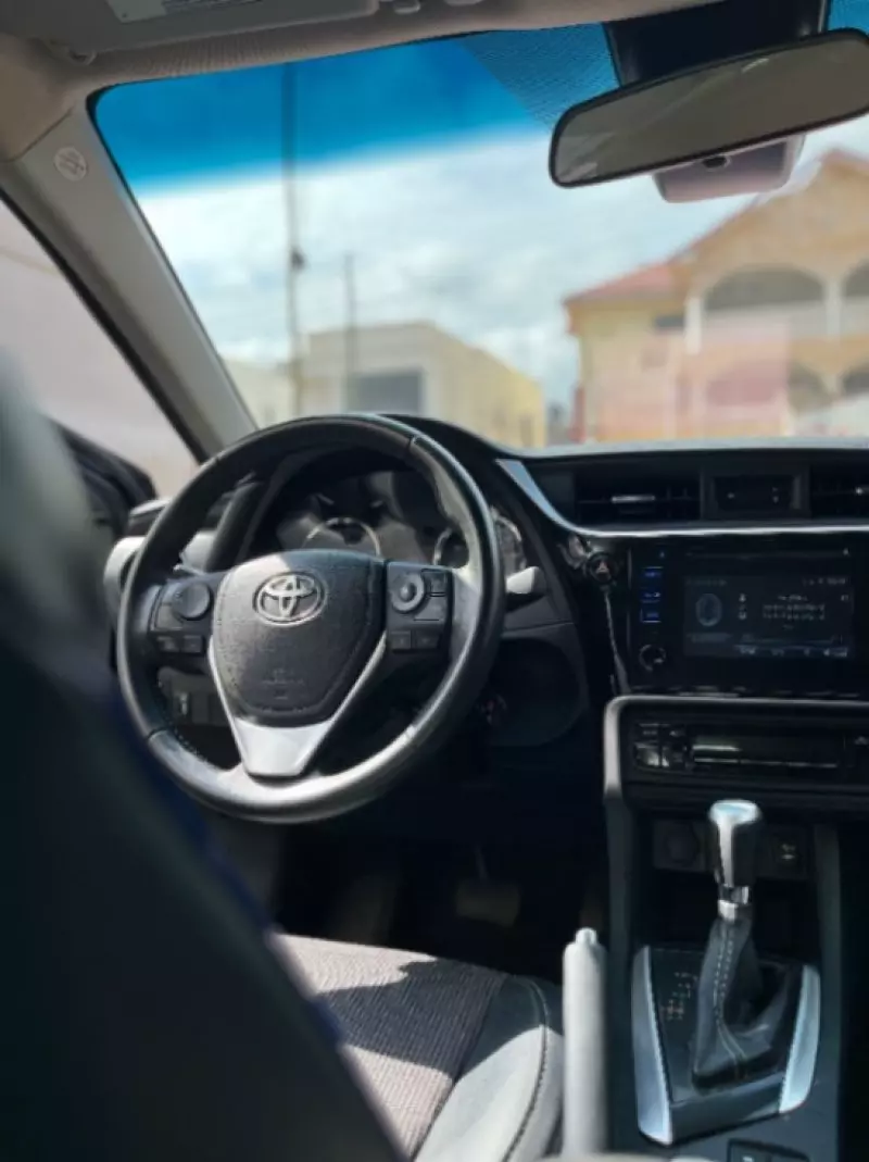 Toyota Corolla   - 2017