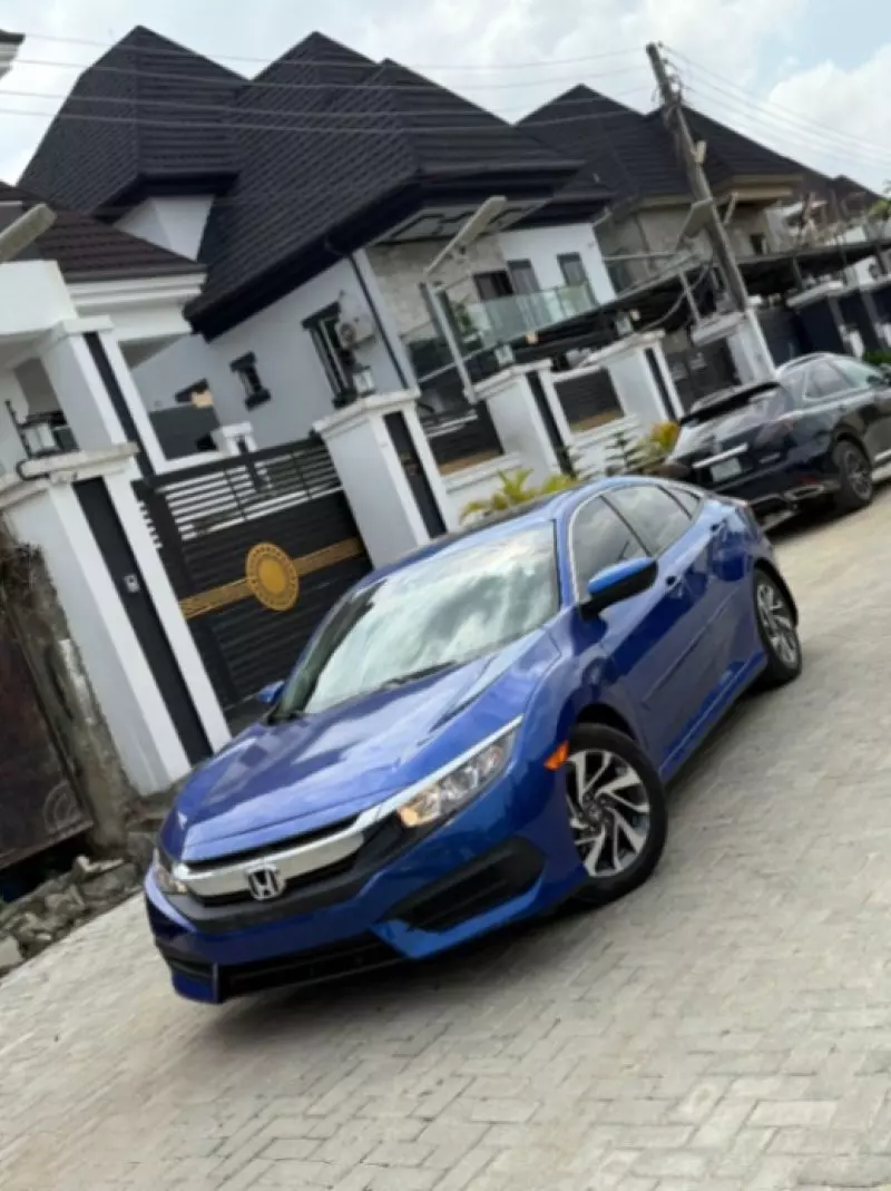 Honda Civic   - 2018