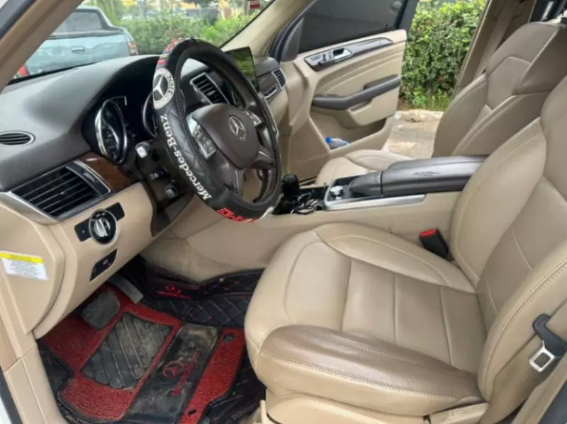 Mercedes-Benz ML 350   - 2012
