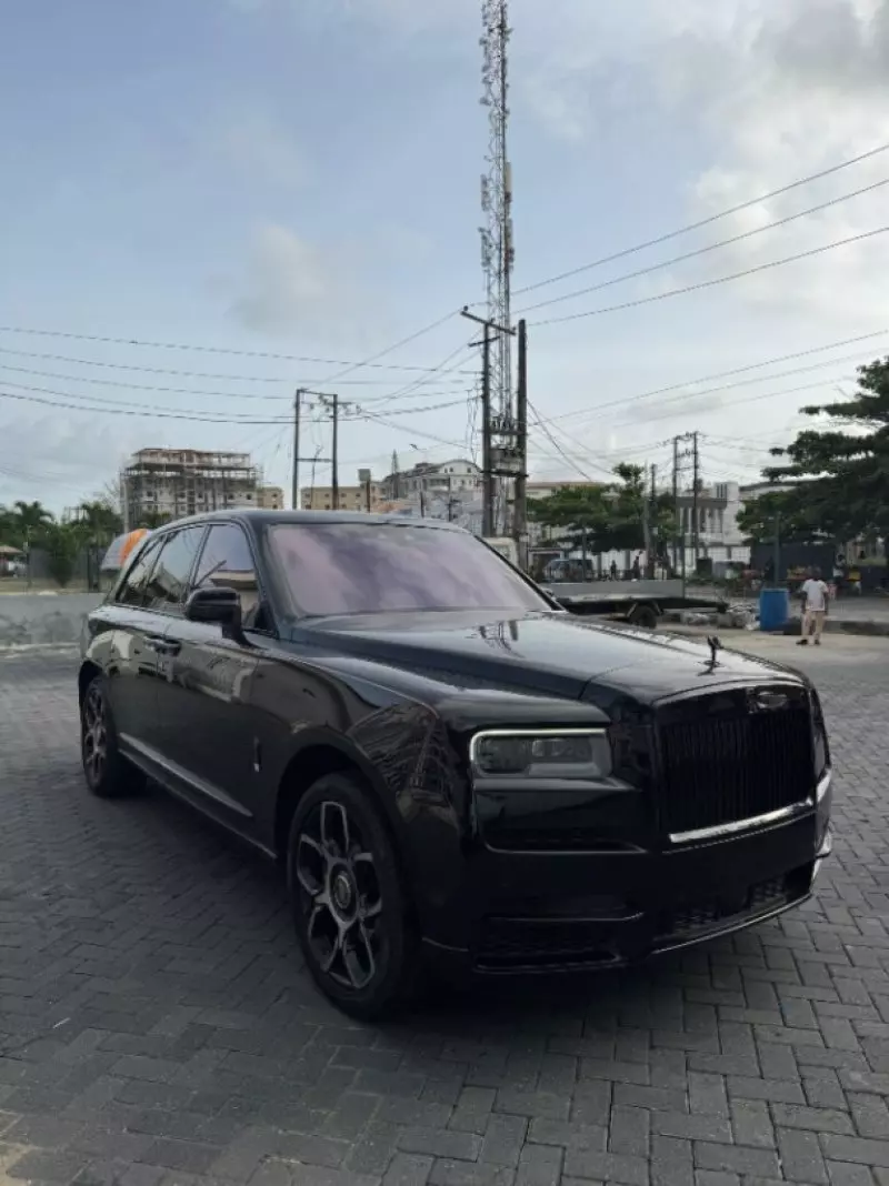 Rolls-Royce Cullinan - 2023