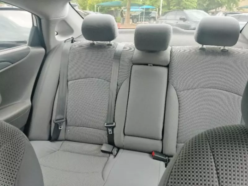 TOYOTA Corolla - 2010
