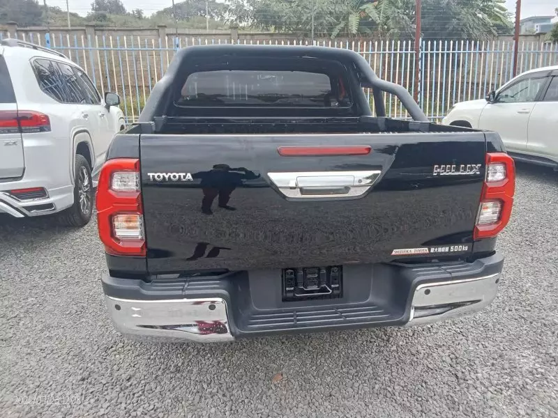 TOYOTA Hilux - 2020